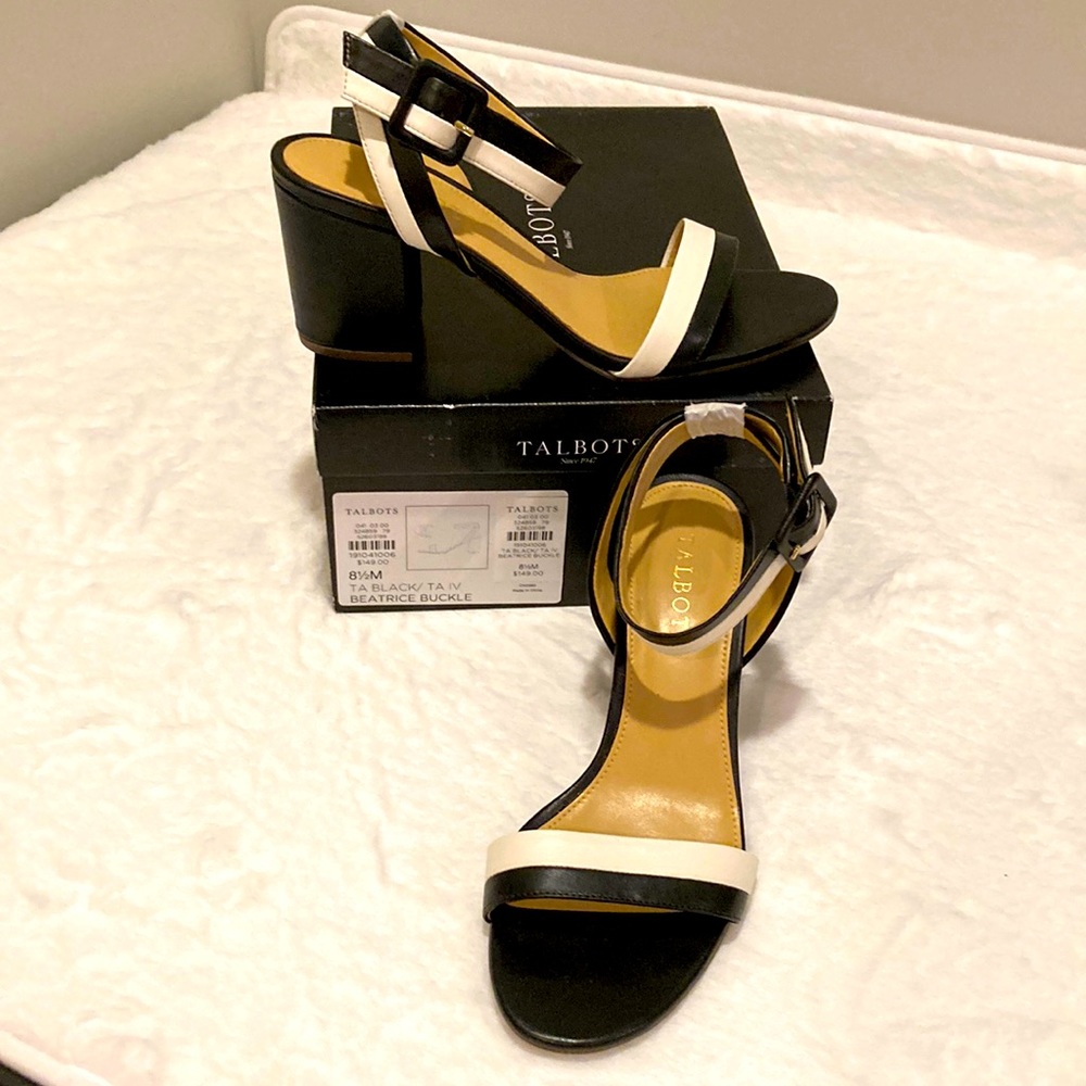 Talbots Beatrice Buckle leather sandal, Sz 8.5M